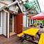 Rivertain Hotel