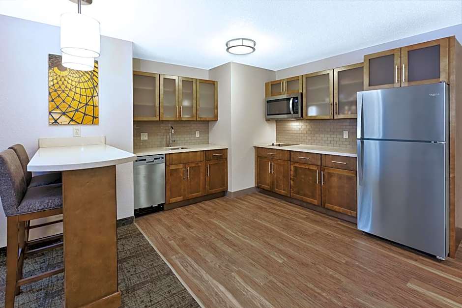 Staybridge Suites Columbia-Highway 63 & I-70 By IHG