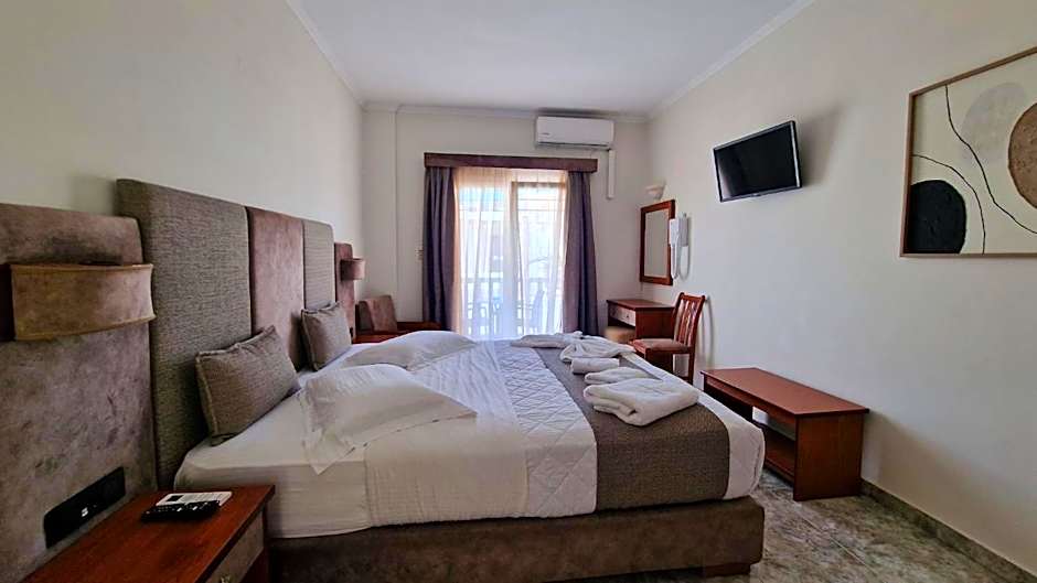 Hotel Dionysis Studios