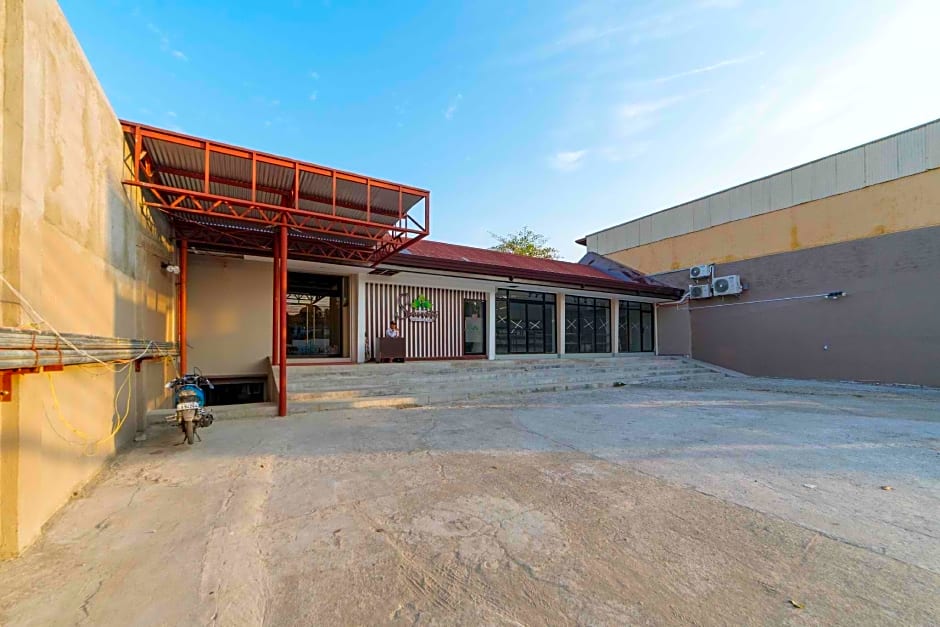 RedDoorz near Robinsons Cybergate Davao