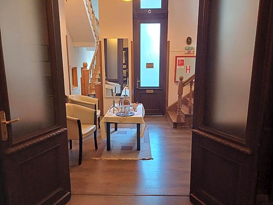 Bucharest Downtown Inn