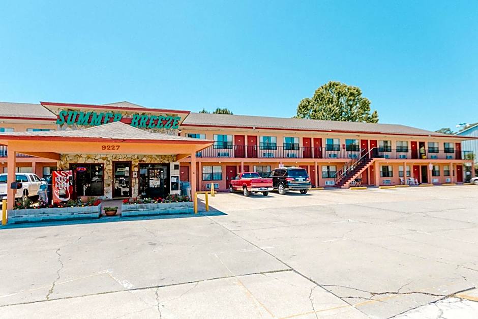 Summer Breeze Motel