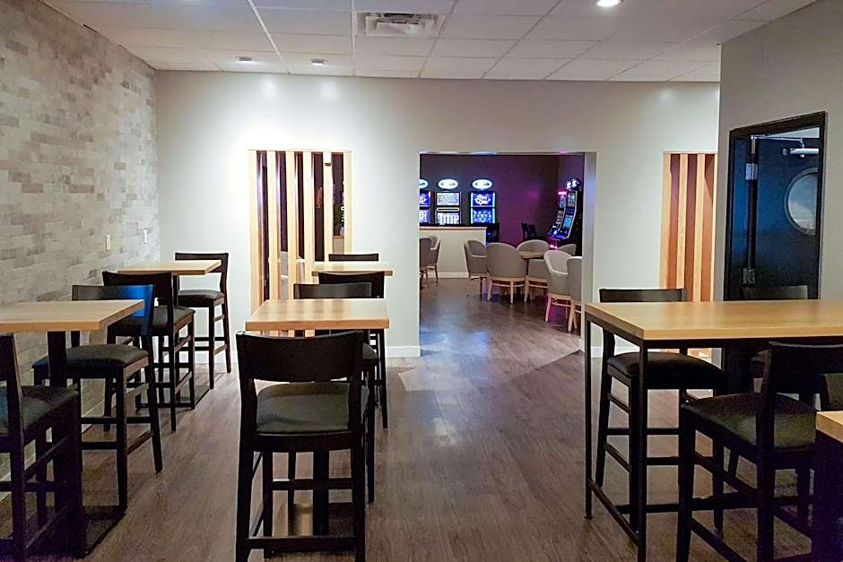 Radisson Hotel & Conference Centre West Edmonton