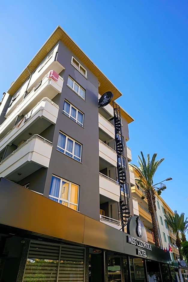 Miss Cleopatra Hotel