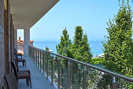 Superior Double or Twin Room with Lake View and New Year's Eve dinner