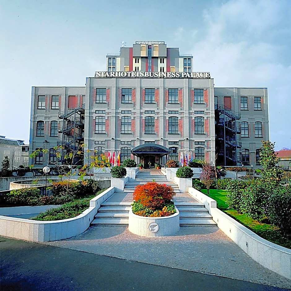 Photo 1 of 72 of Starhotels Business Palace