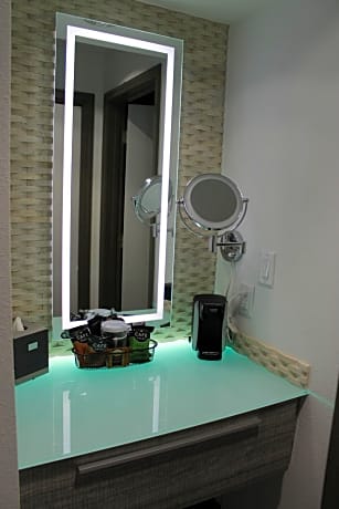 King Room with Balcony