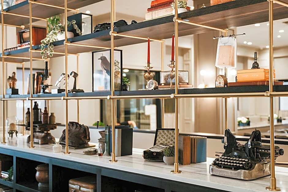 Renaissance Saint Elm Dallas Downtown Hotel