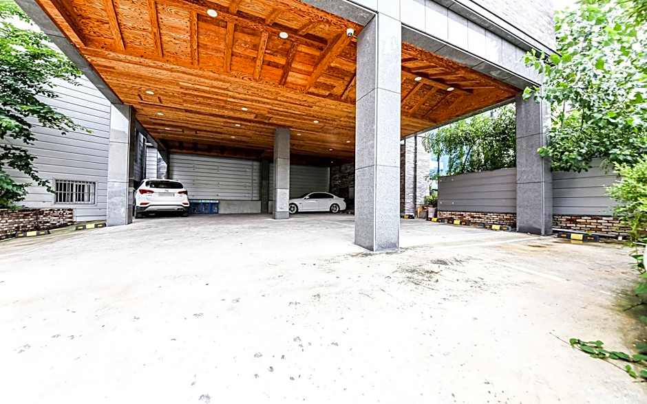 Hanok Hotel Kung