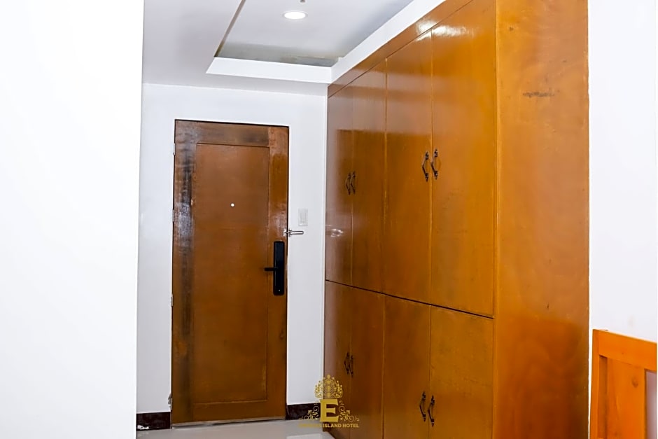 Empress Island Hotel