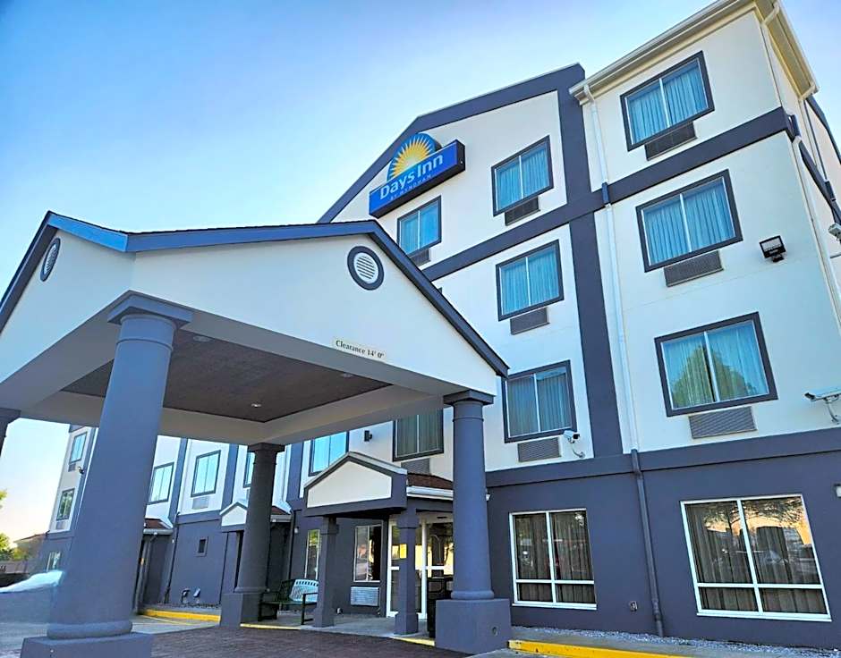 Days Inn by Wyndham Baton Rouge I-10