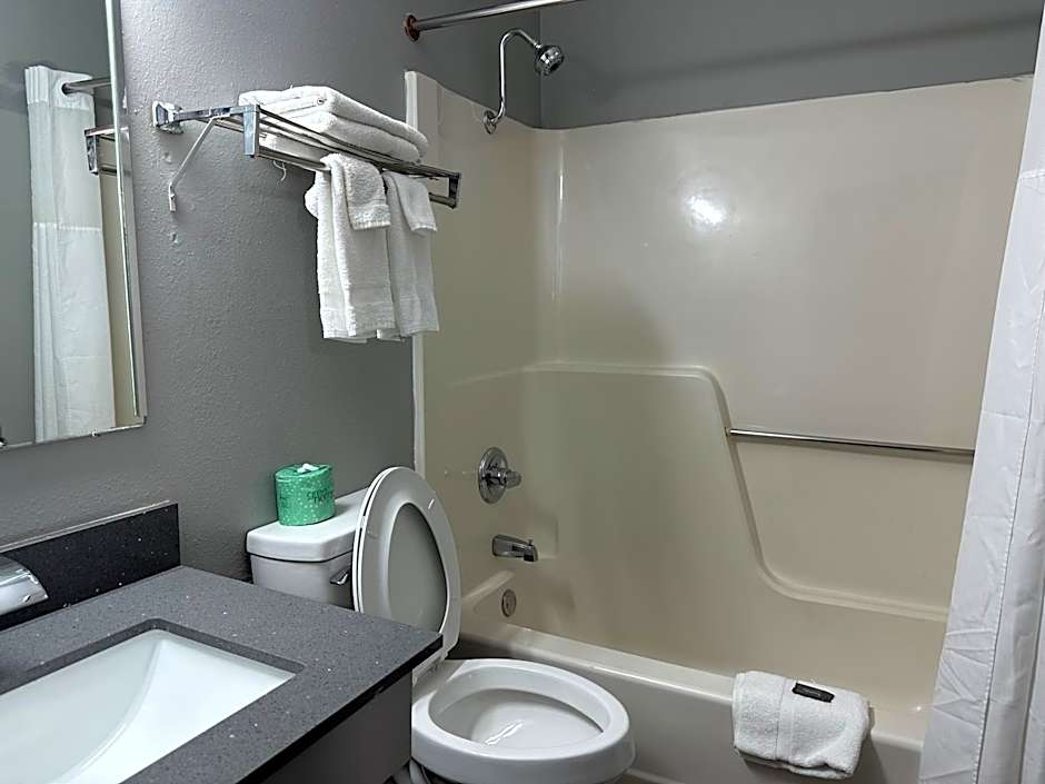 Americas Best Value Inn Fargo