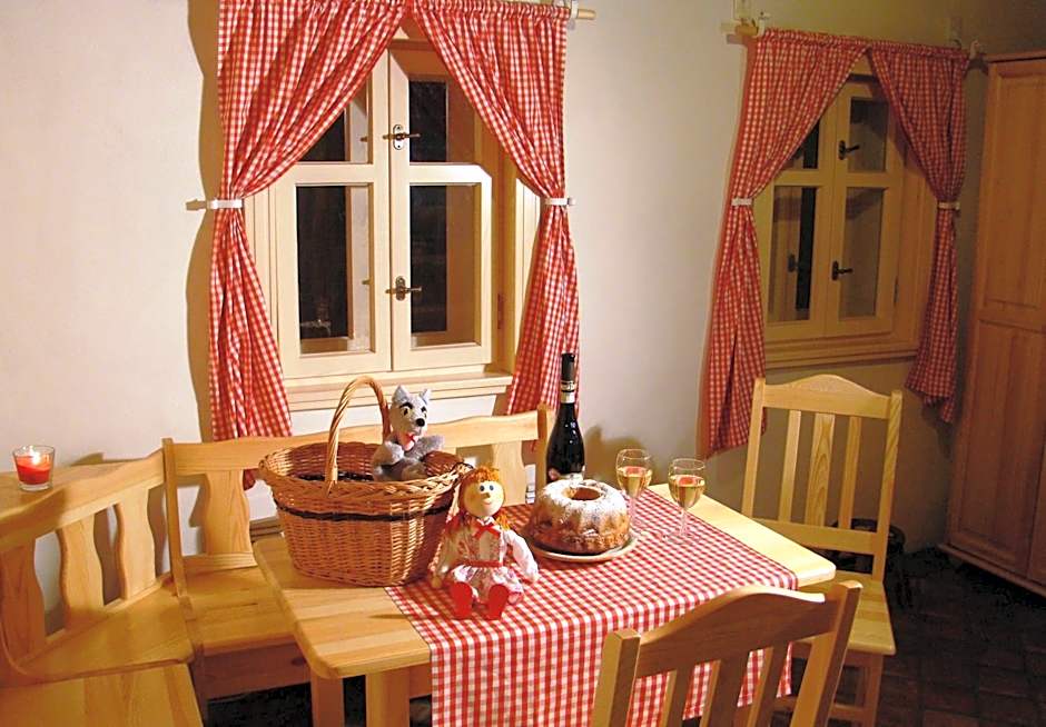 Spa Hotel Podlesí - Walldorf a Pohádková vesnička
