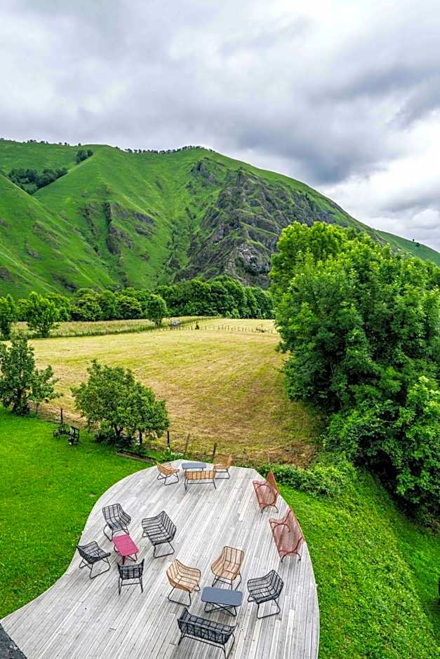 Logis Hôtel Etchemaïté