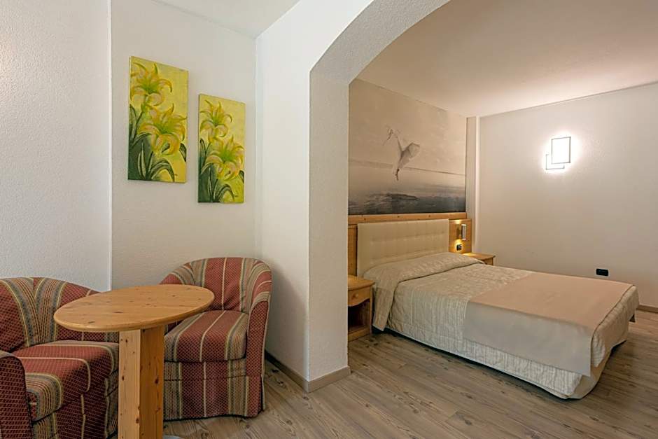 Photo 1 of 50 of Hotel Regent's