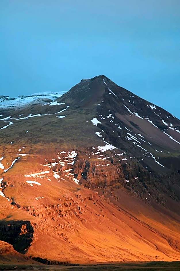 Glacier World - Hoffell Guesthouse