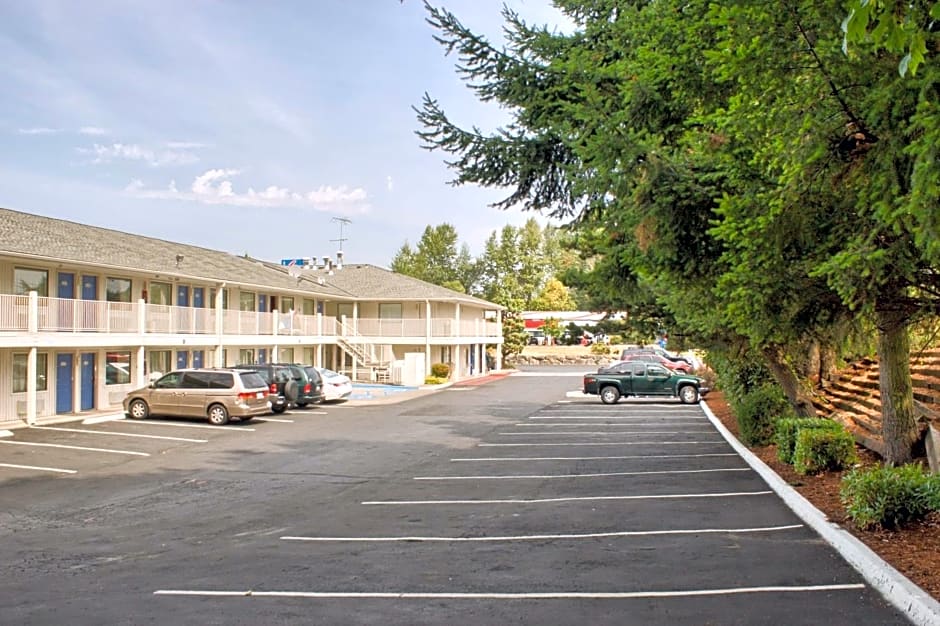 Motel 6 Seattle, WA - South