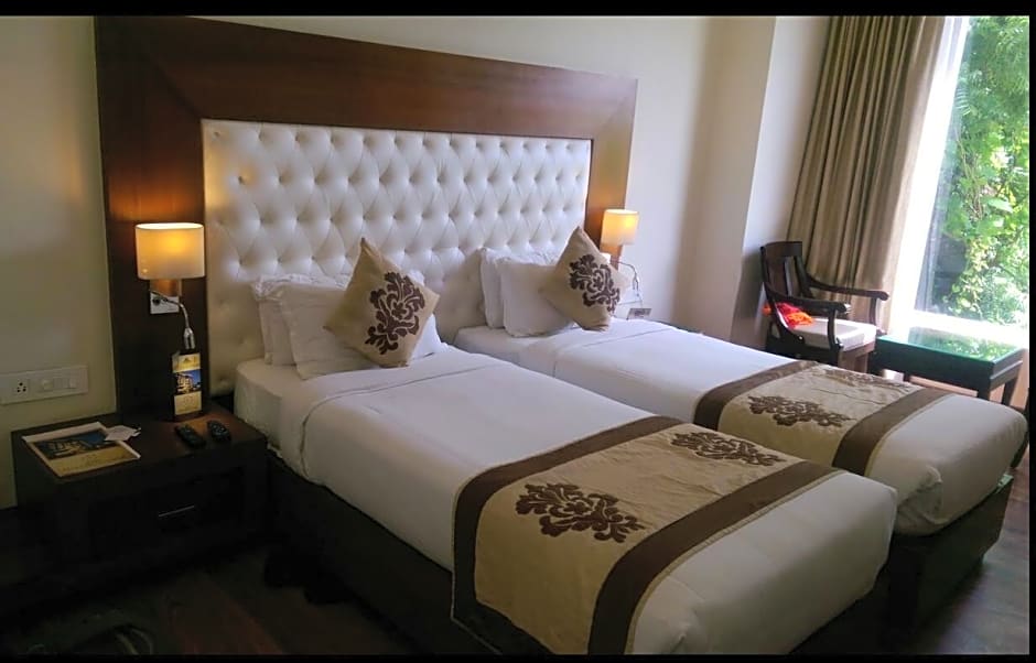 Hotel Seven Hills Tower