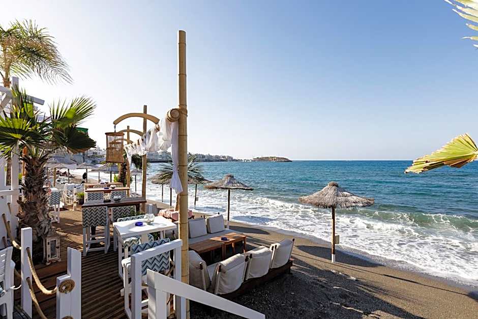 Kahlua Hotel & Suites