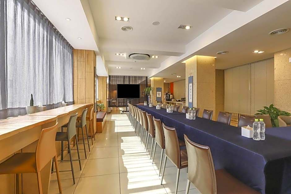 Dongdaegu Station Eastern Hotel