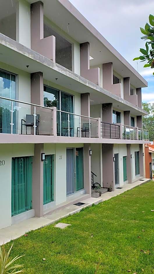 CaLu Hotel en La Laguna, Santa María del Oro