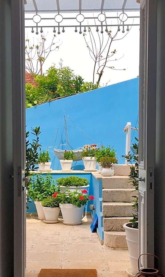 Perantzada Art Hotel