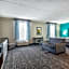 La Quinta Inn & Suites by Wyndham Jamestown, NY-Downtown