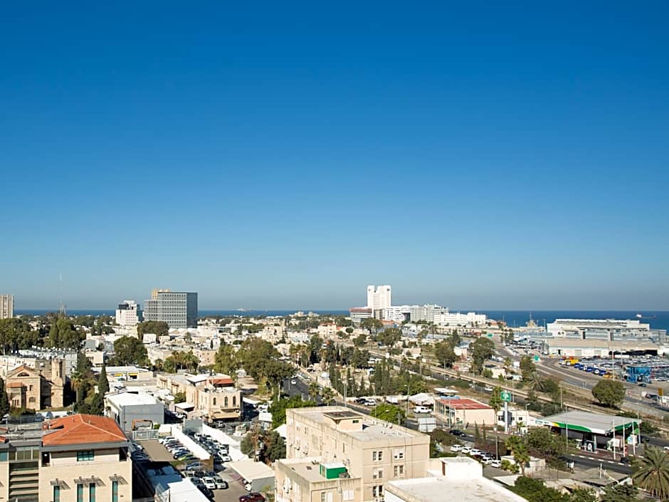 Golden Crown Haifa Hotel