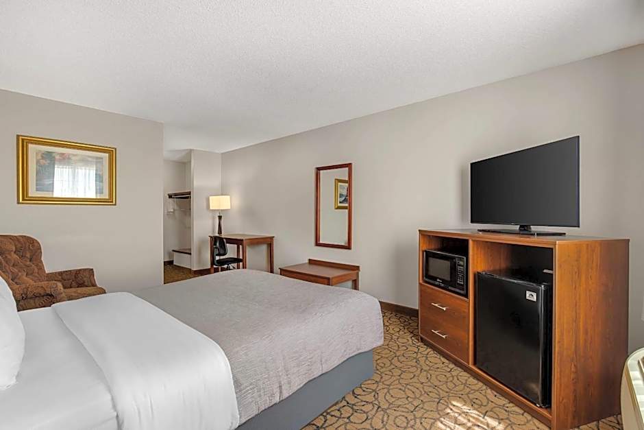 Quality Inn & Suites Manistique