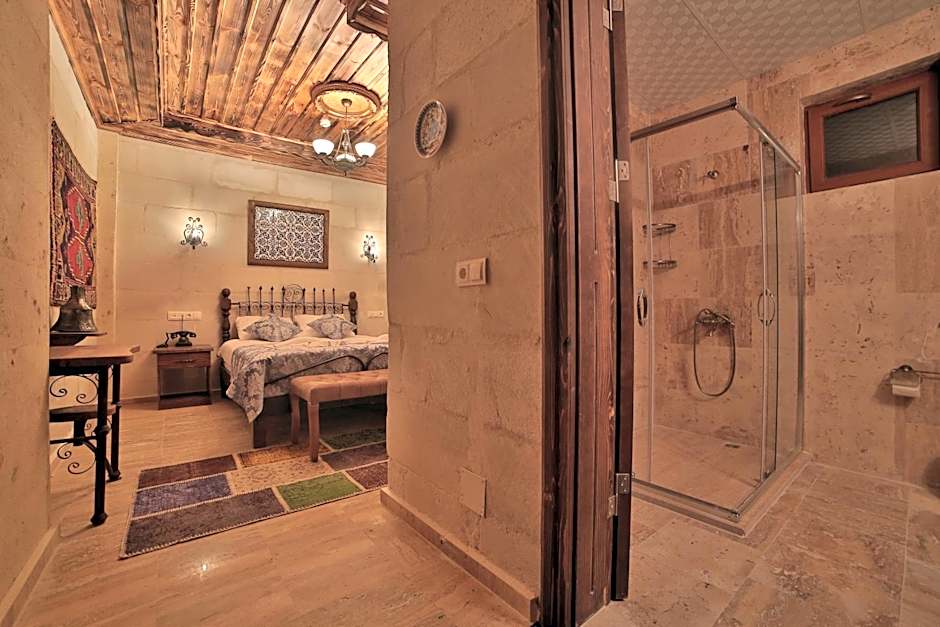 Caravanserai Inn Hotel