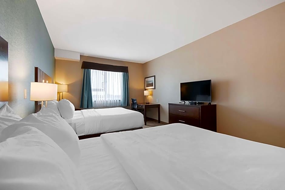 Best Western Plus Moosomin Hotel