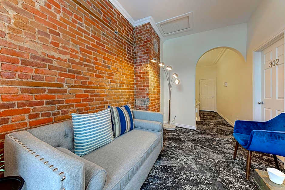 Le 555 Hébergements touristiques