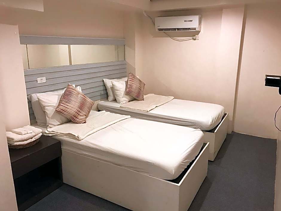 Photo 1 of 4 of Deluxe 2 Beds