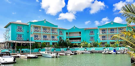 Ocean Breeze Boutique Hotel & Marina