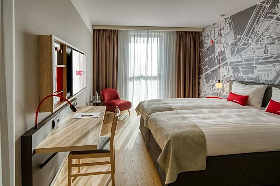 IntercityHotel Amsterdam Airport