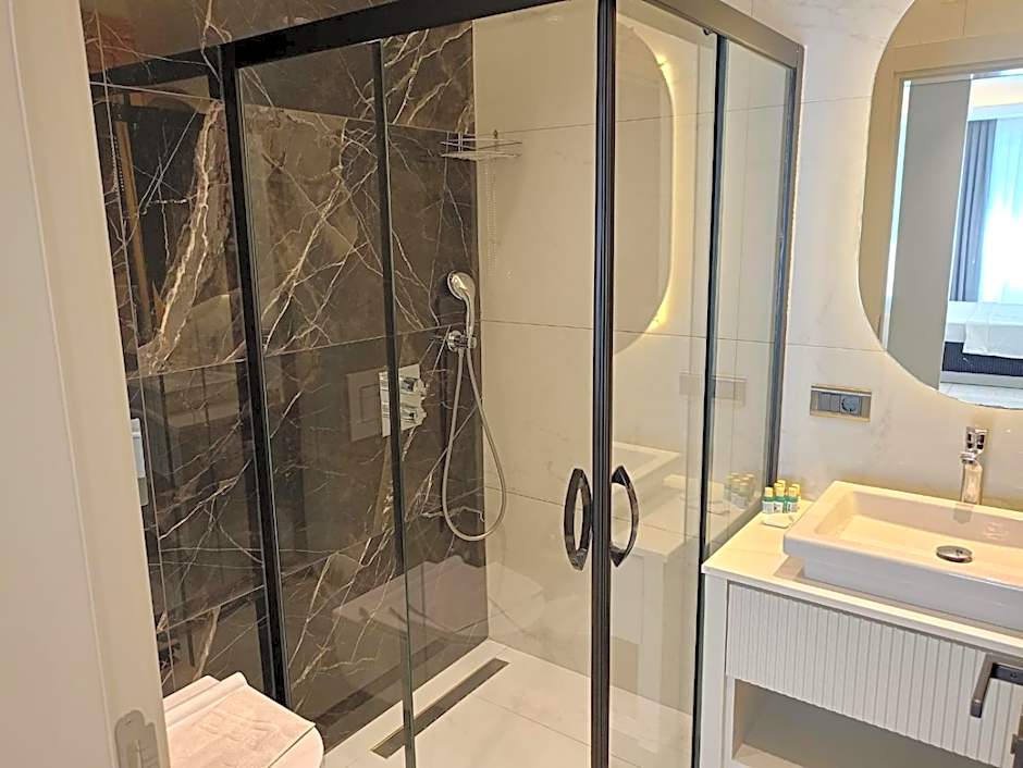 Elite Luxury Suite & Spa