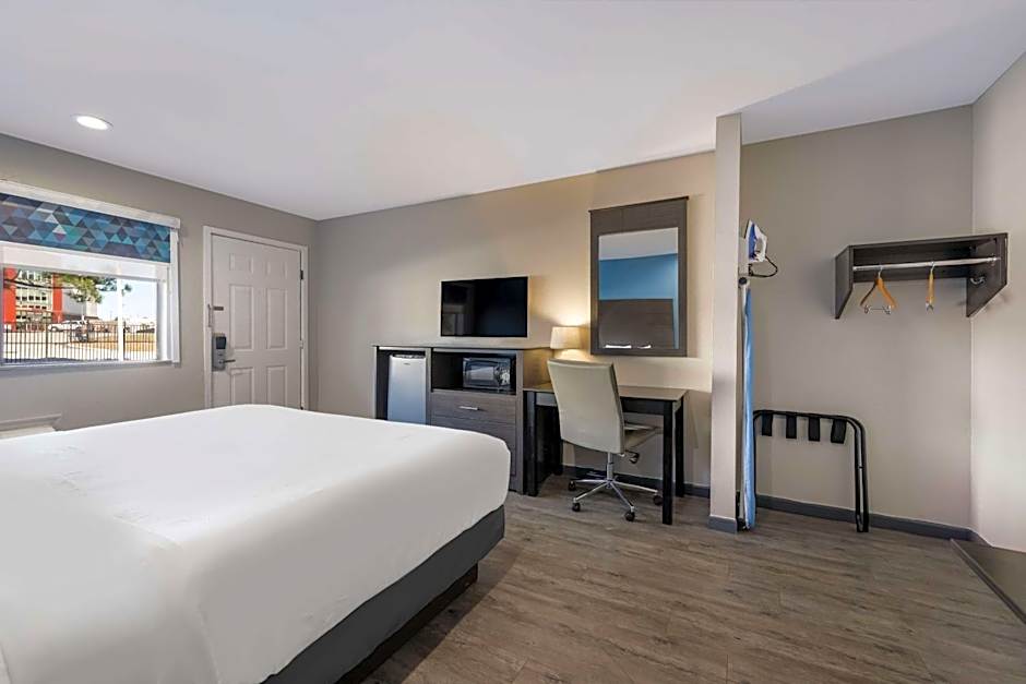 SureStay Hotel by Best Western Spring North Houston