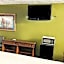 Bonita Lakes Inn