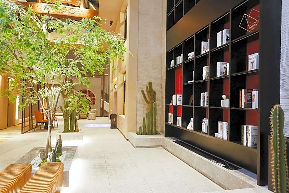 Fuji International Hotel Zhangbei Qingming Street