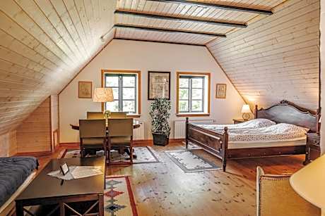 Double Room with Private External Bathroom