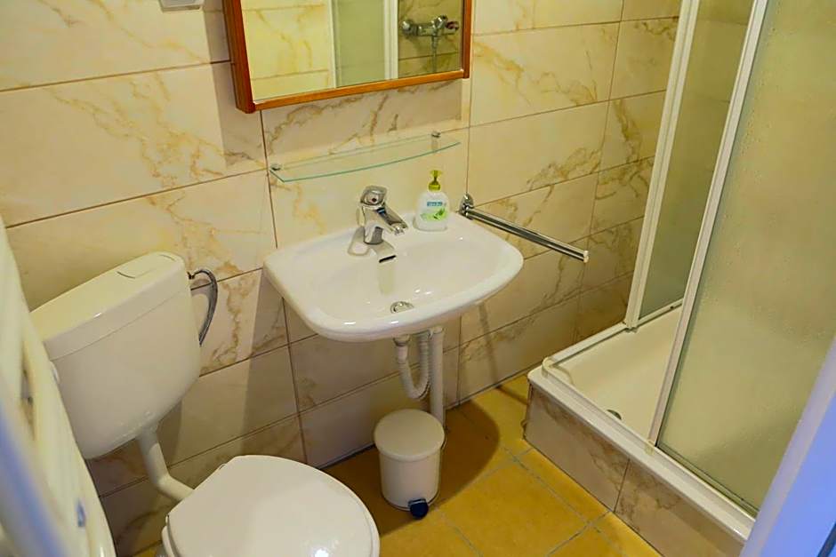 WIlla Maksymilian Bed and Breakfast