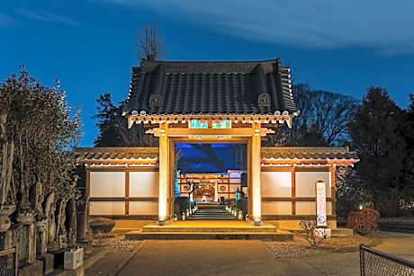 TEMPLESTAY ZENSŌ