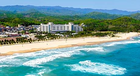 Ocean2YouResort SokchoSeorakBeach Hotel&Condo