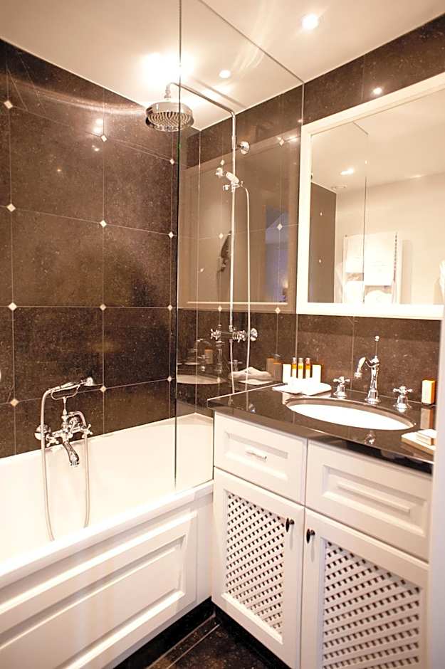 Dukes Palace Residence