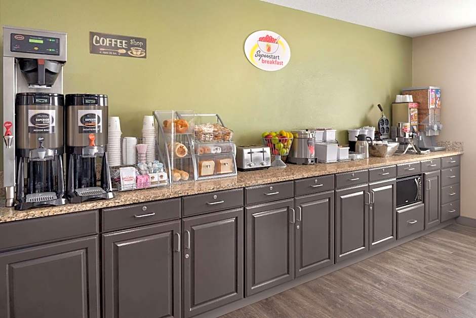 Super 8 by Wyndham Sioux Falls