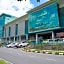 Greens Hotel & Suites