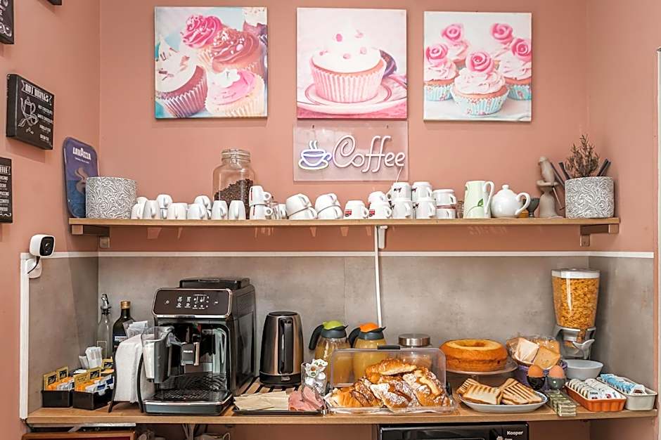 Domus Domas & Boutique - Golden Keys Collection