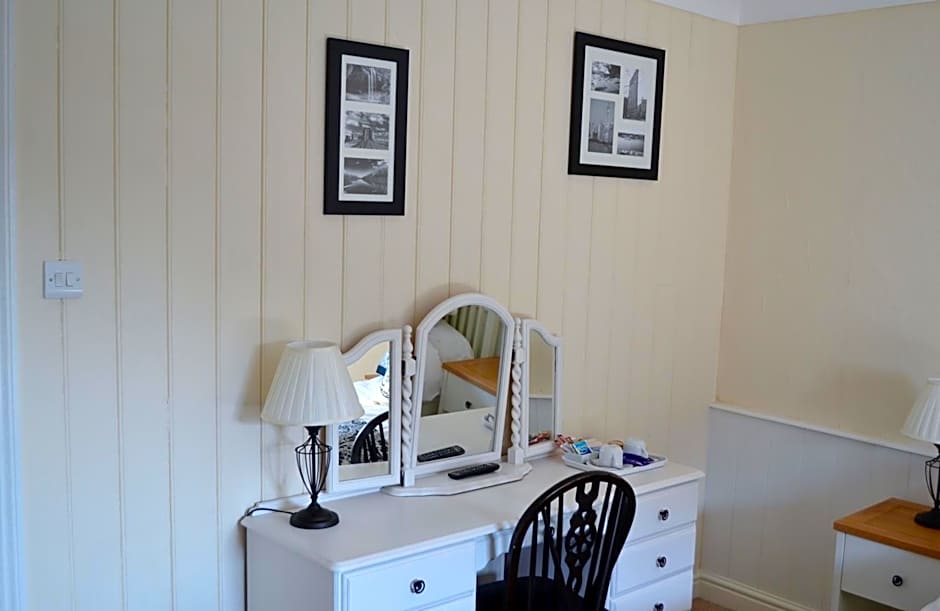 The Highwayman Hotel