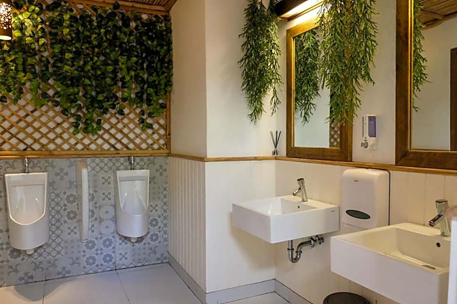 Le Pirate Gili Meno - Adults Only