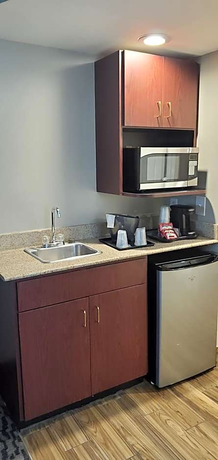 La Quinta by Wyndham Columbus North